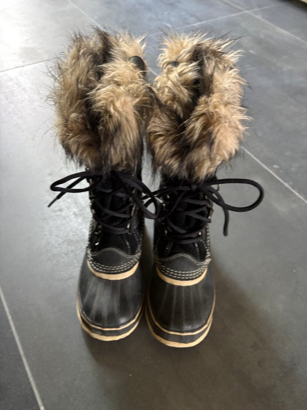 SOREL Joan of Arctic Women's Winter Boots, Black, US 7